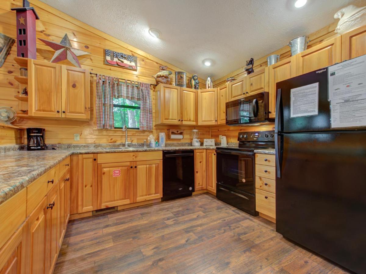 Great Expectations, 3 Bedrooms, Fireplace, Pool Table, Hot Tub, Sleeps 10 蓋特林堡 外观 照片