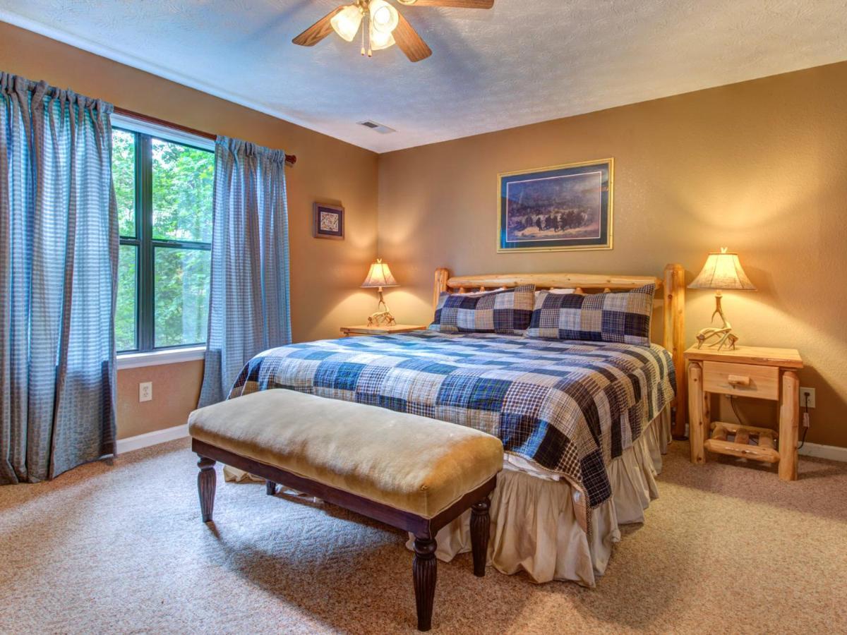 Great Expectations, 3 Bedrooms, Fireplace, Pool Table, Hot Tub, Sleeps 10 蓋特林堡 外观 照片