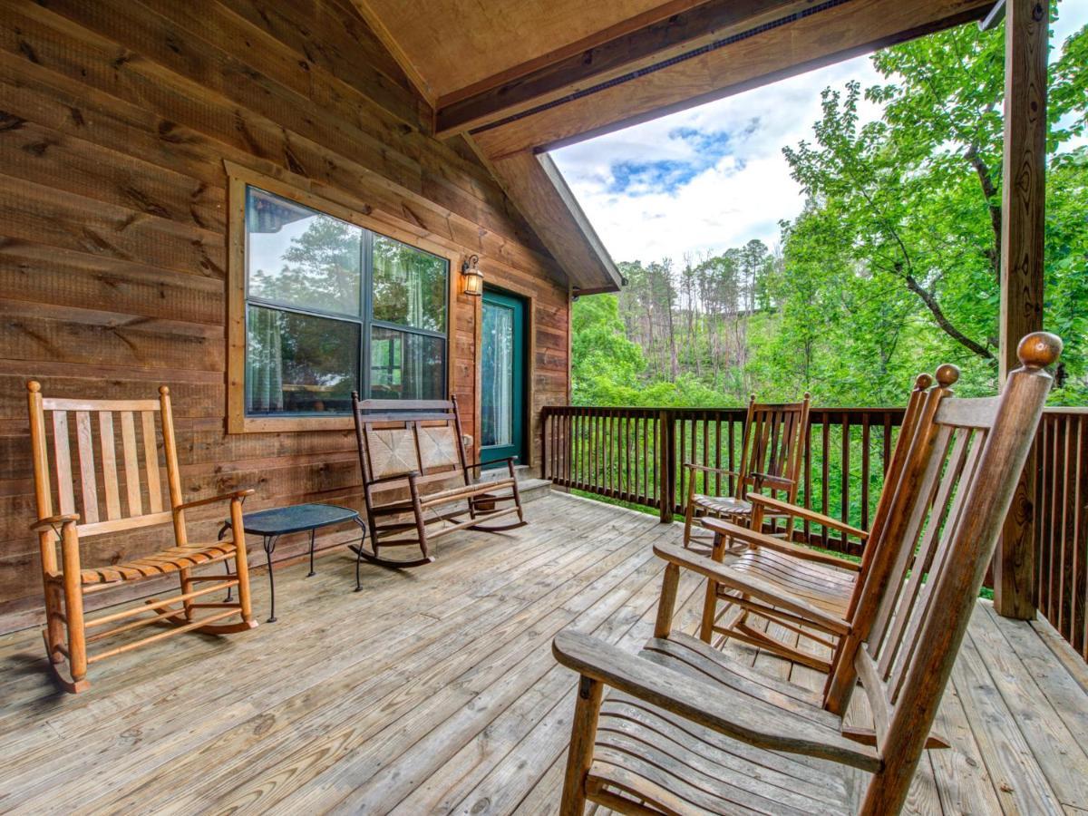 Great Expectations, 3 Bedrooms, Fireplace, Pool Table, Hot Tub, Sleeps 10 蓋特林堡 外观 照片